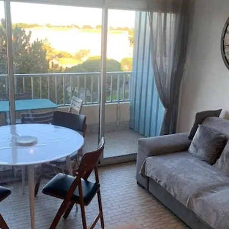 A Argeles-sur-mer, 200m De La Plage, 4 Pers., Loggia, Parking Securise - Fr-1-388-197 Apartment *