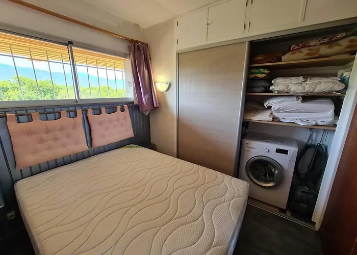 Apartment A Argeles-sur-mer, 200m De La Plage, 4 Pers., Loggia, Parking Securise - Fr-1-388-197 *